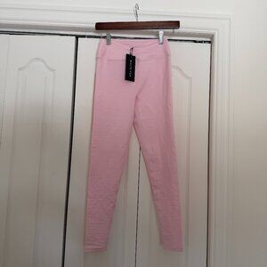White Fox Boutique V-Waist High-Rise Leggings – Baby Pink